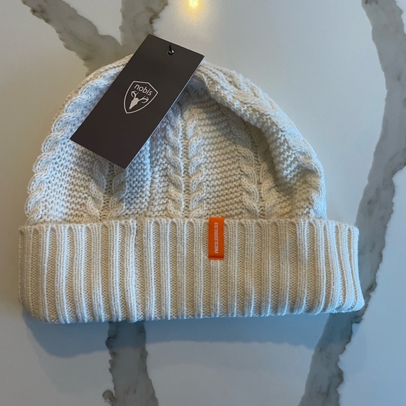 NOBIS New Women’s Knit Hat - Picture 7 of 7